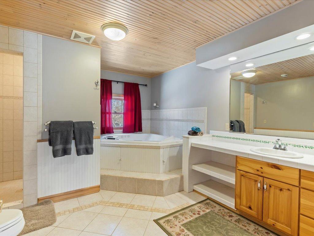 2002 single family home for sale at 16361 State 87 in Park Rapids, MN — 4 bed, 2 bath (photo 21 of 44)