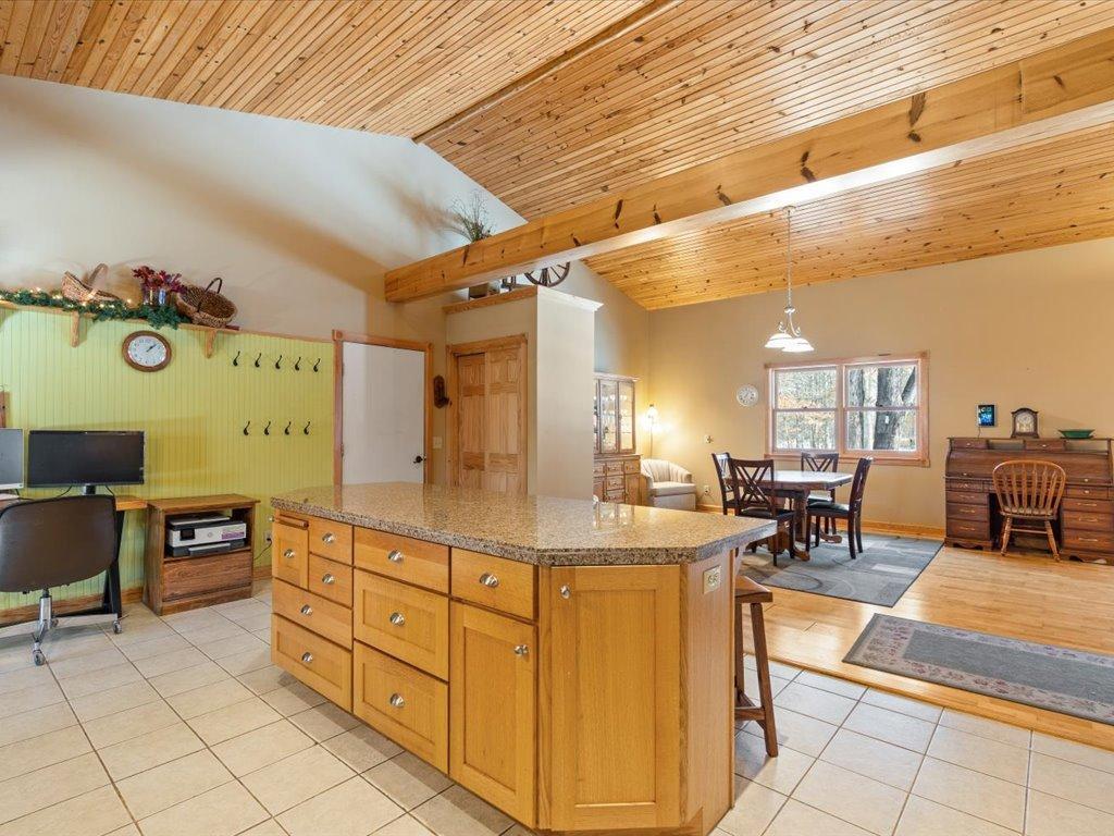 2002 single family home for sale at 16361 State 87 in Park Rapids, MN — 4 bed, 2 bath (photo 4 of 44)