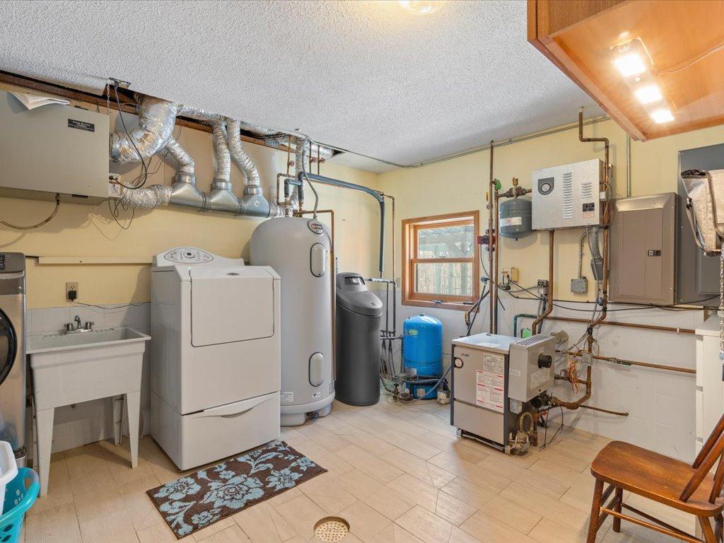 2002 single family home for sale at 16361 State 87 in Park Rapids, MN — 4 bed, 2 bath (photo 31 of 44)