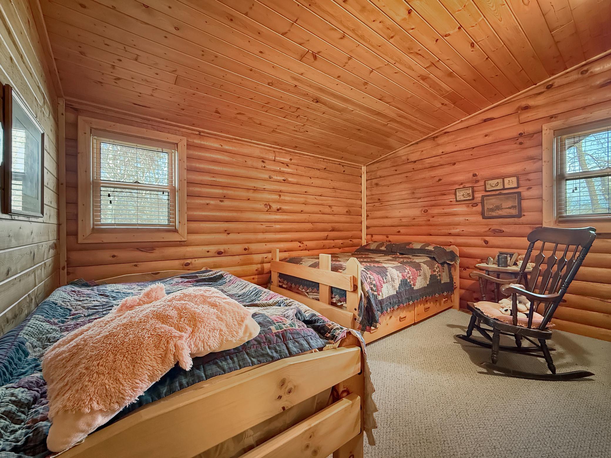 1995 single family home for sale at 44711 Schoolcraft Trail in Laporte, MN — 3 bed, 3 bath (photo 15 of 35)