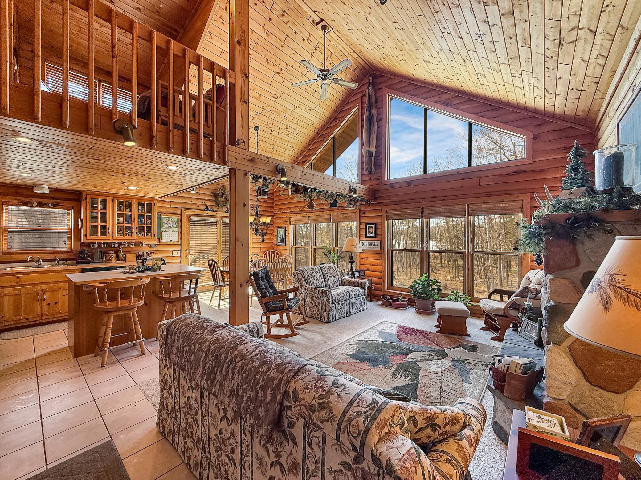 1995 single family home for sale at 44711 Schoolcraft Trail in Laporte, MN — 3 bed, 3 bath (photo 6 of 35)