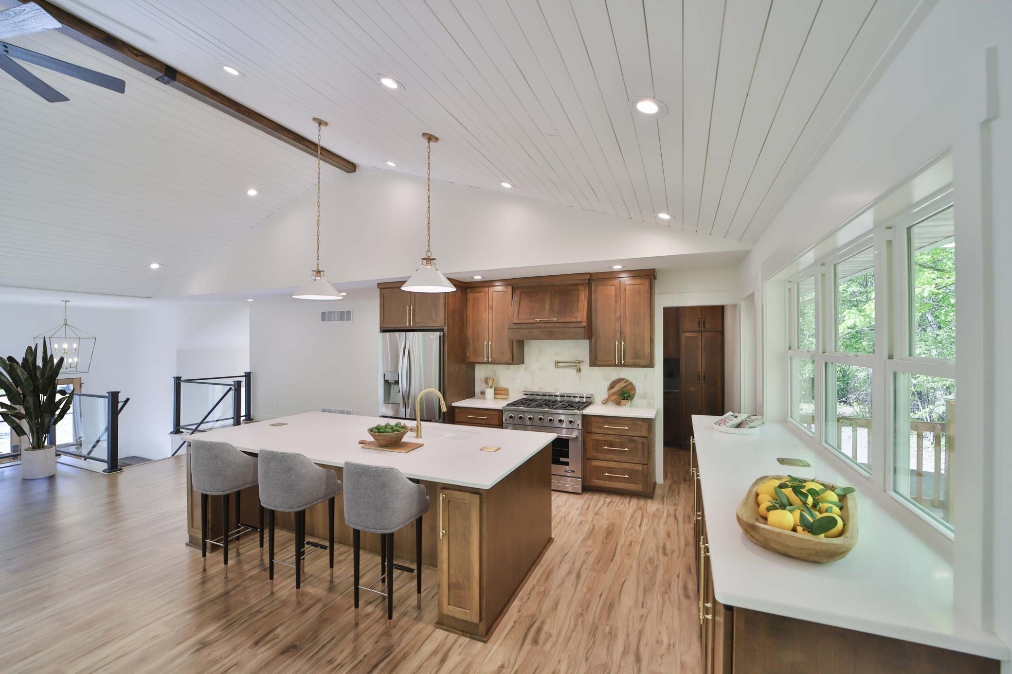 1995 single family home for sale at 20482 Lord Road in Merrifield, MN — 4 bed, 3 bath (photo 6 of 59)