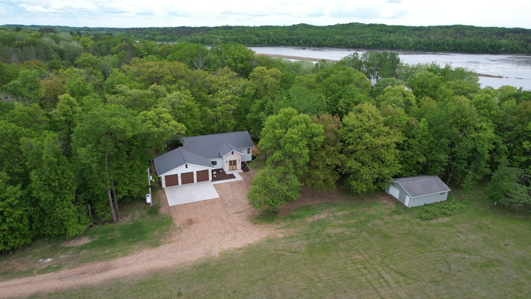 1995 single family home for sale at 20482 Lord Road in Merrifield, MN — 4 bed, 3 bath (photo 57 of 59)