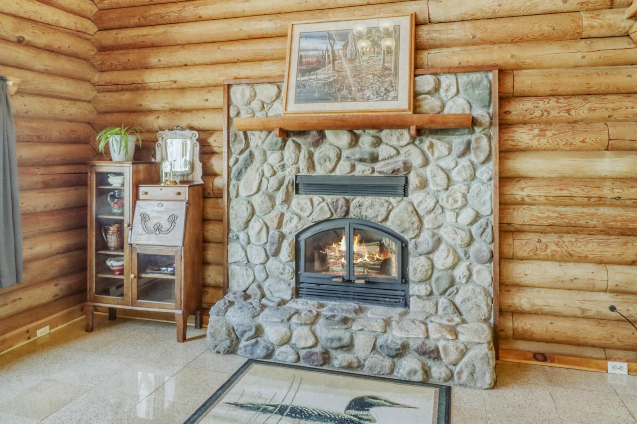 1992 single family home for sale at 21748 E Height Of Land Drive in Detroit Lakes, MN — 4 bed, 2 bath (photo 17 of 65)