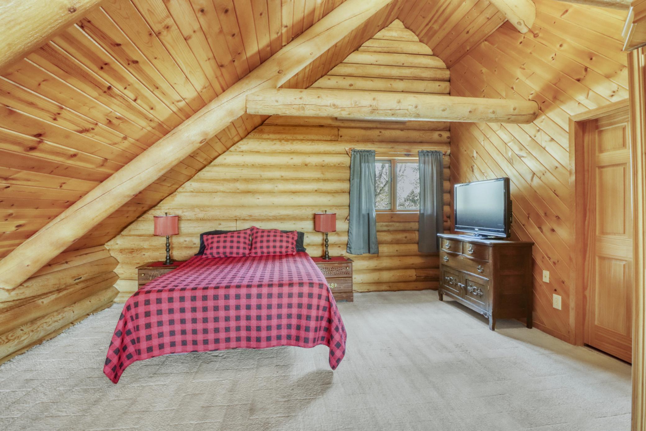 1992 single family home for sale at 21748 E Height Of Land Drive in Detroit Lakes, MN — 4 bed, 2 bath (photo 25 of 65)