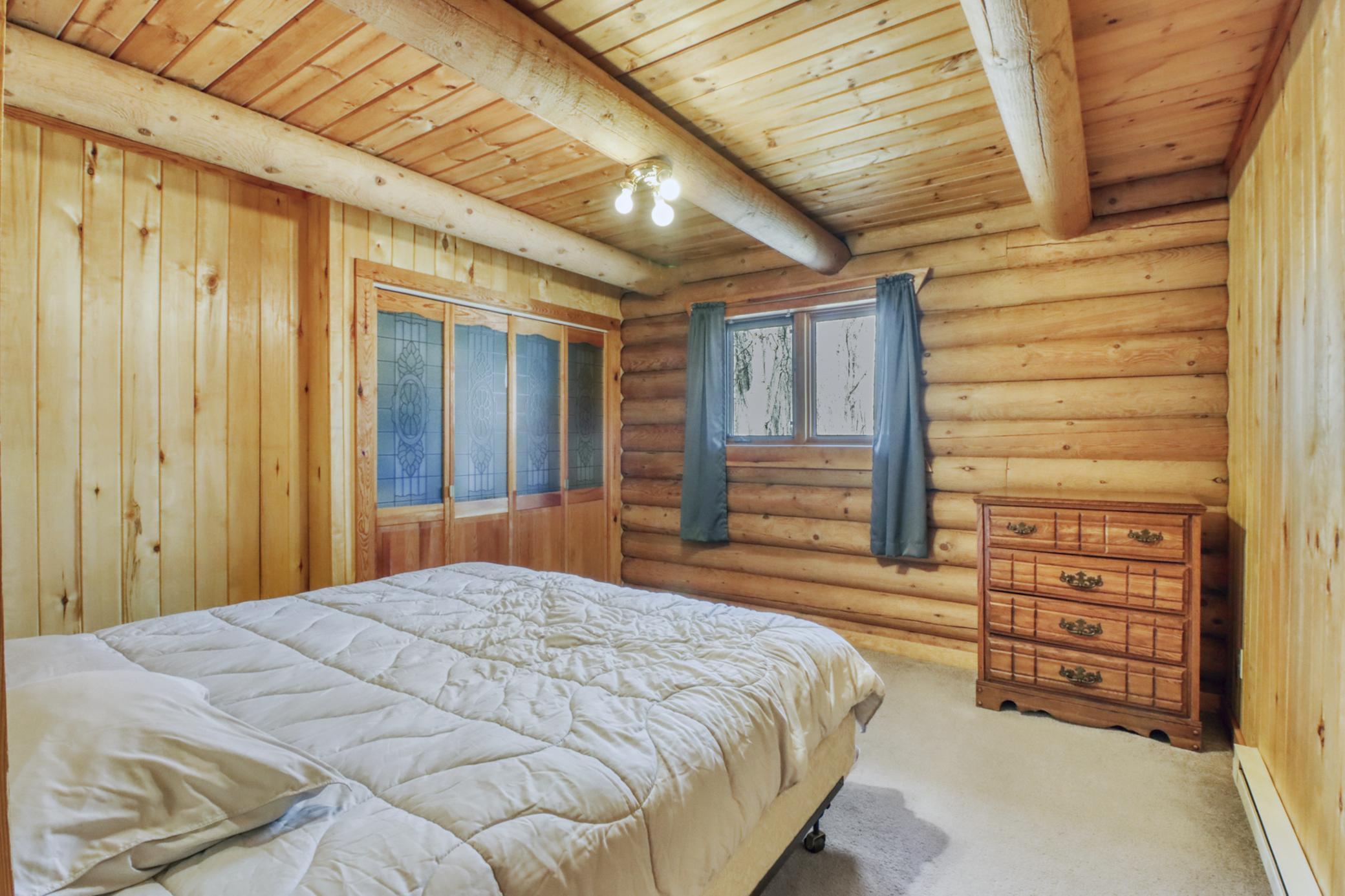 1992 single family home for sale at 21748 E Height Of Land Drive in Detroit Lakes, MN — 4 bed, 2 bath (photo 35 of 65)