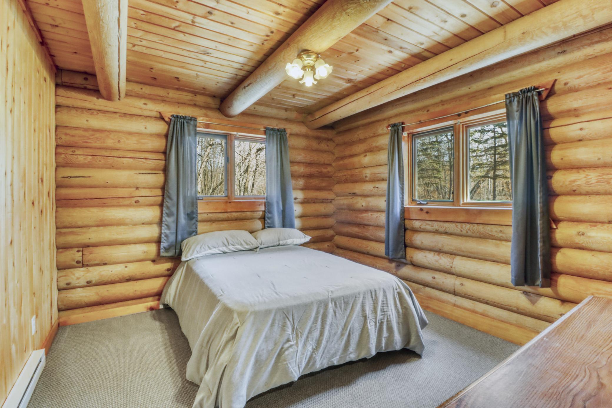 1992 single family home for sale at 21748 E Height Of Land Drive in Detroit Lakes, MN — 4 bed, 2 bath (photo 36 of 65)