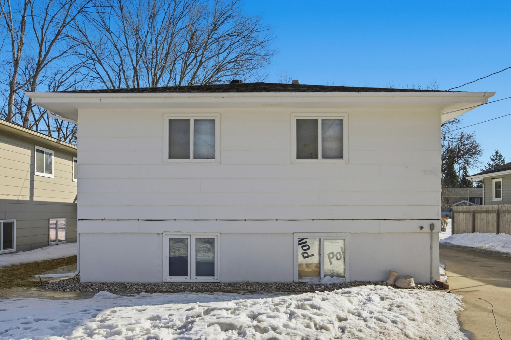 1405 16th Street S, Fargo ND 58103 - Photo 3 of 25