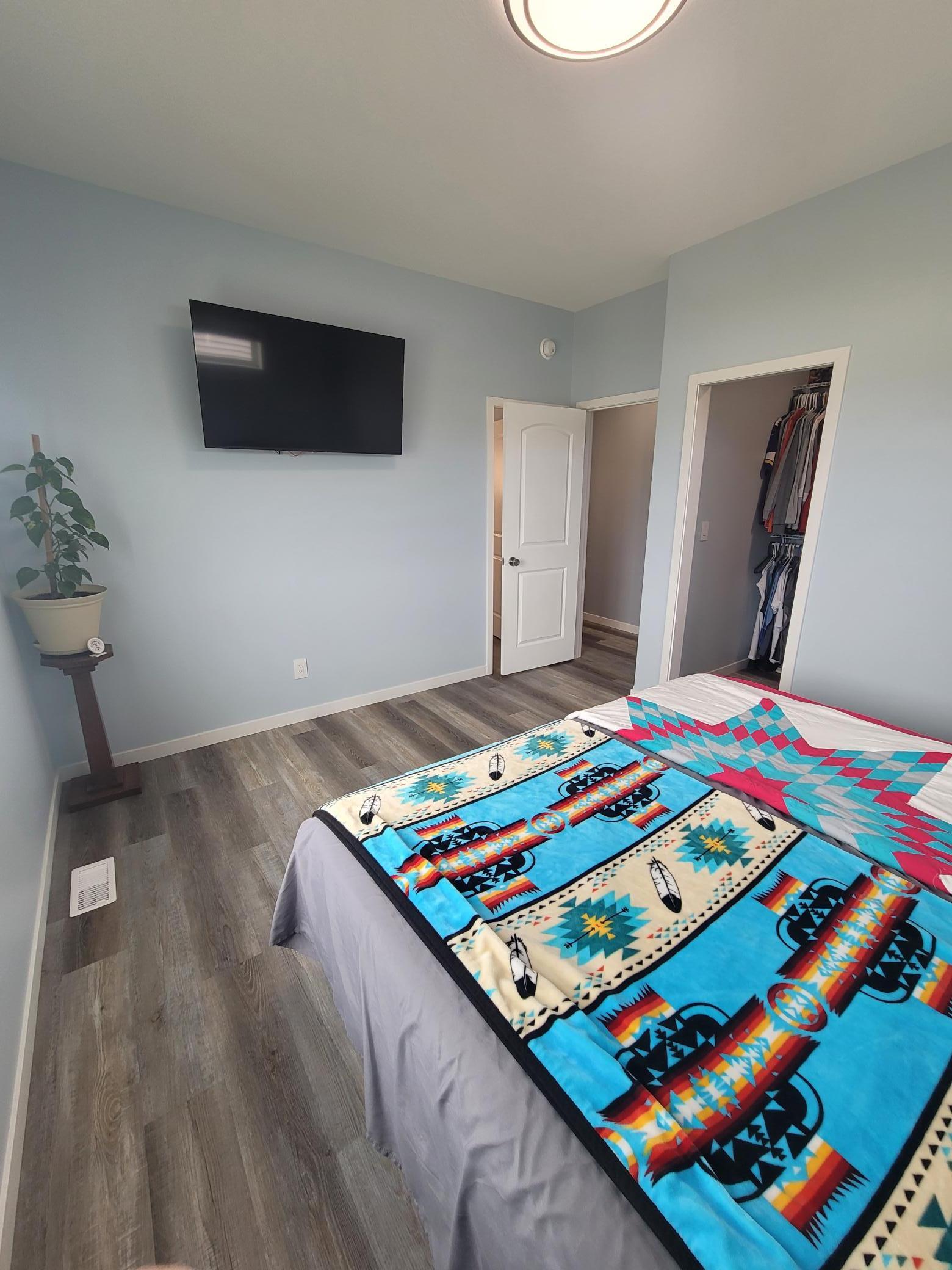 2024 single family home for sale at 2308 36th Avenue S in Moorhead, MN — 4 bed, 2 bath (photo 15 of 31)