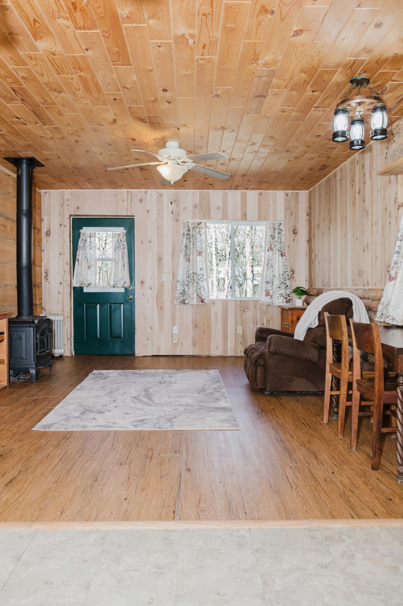 1995 single family home for sale at 25266 Oak Knoll Trail in Osage, MN — 2 bed, 1 bath (photo 5 of 22)