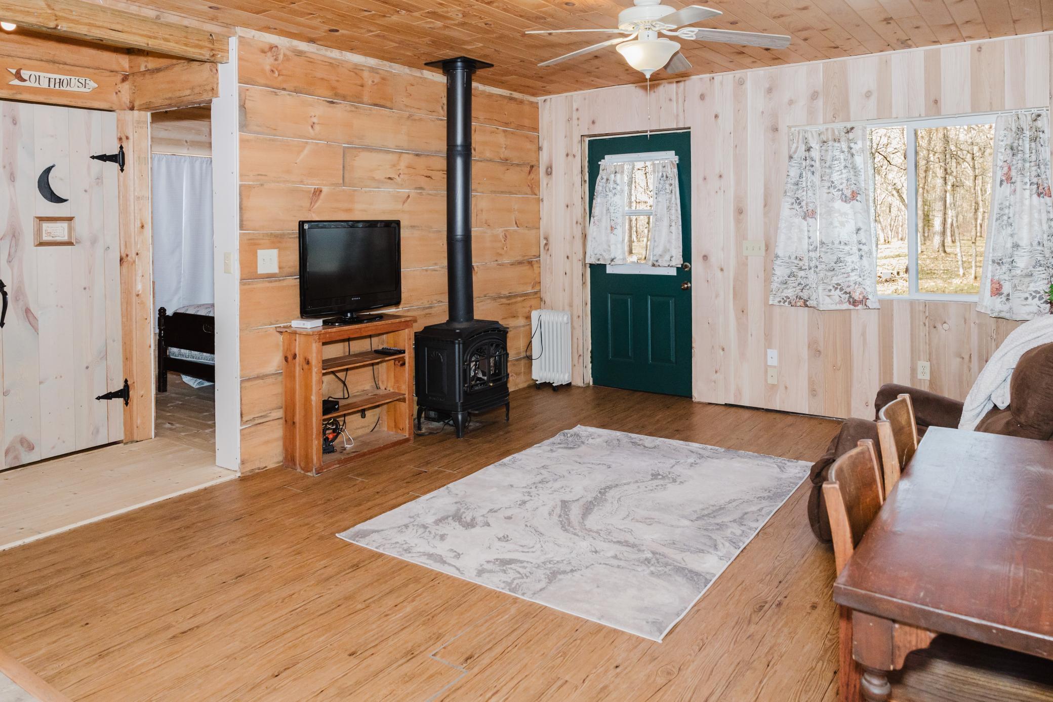 1995 single family home for sale at 25266 Oak Knoll Trail in Osage, MN — 2 bed, 1 bath (photo 6 of 22)
