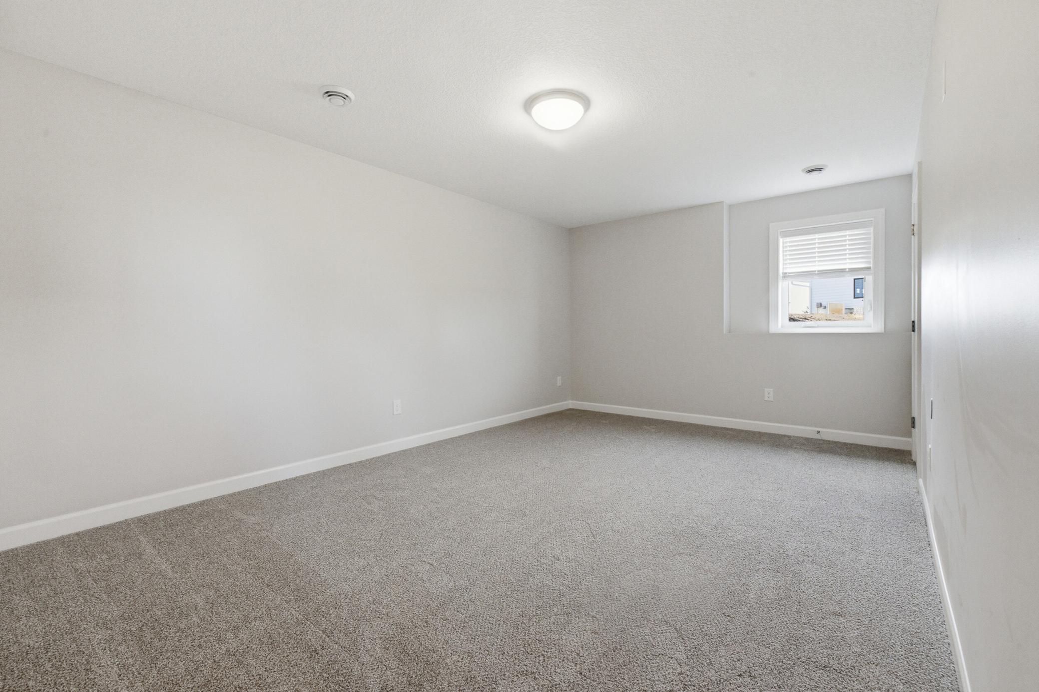 2026 single family home for sale at 3682 Royal Lytham Court, Unit #931 in Brainerd, MN — 6 bed, 4 bath (photo 34 of 38)