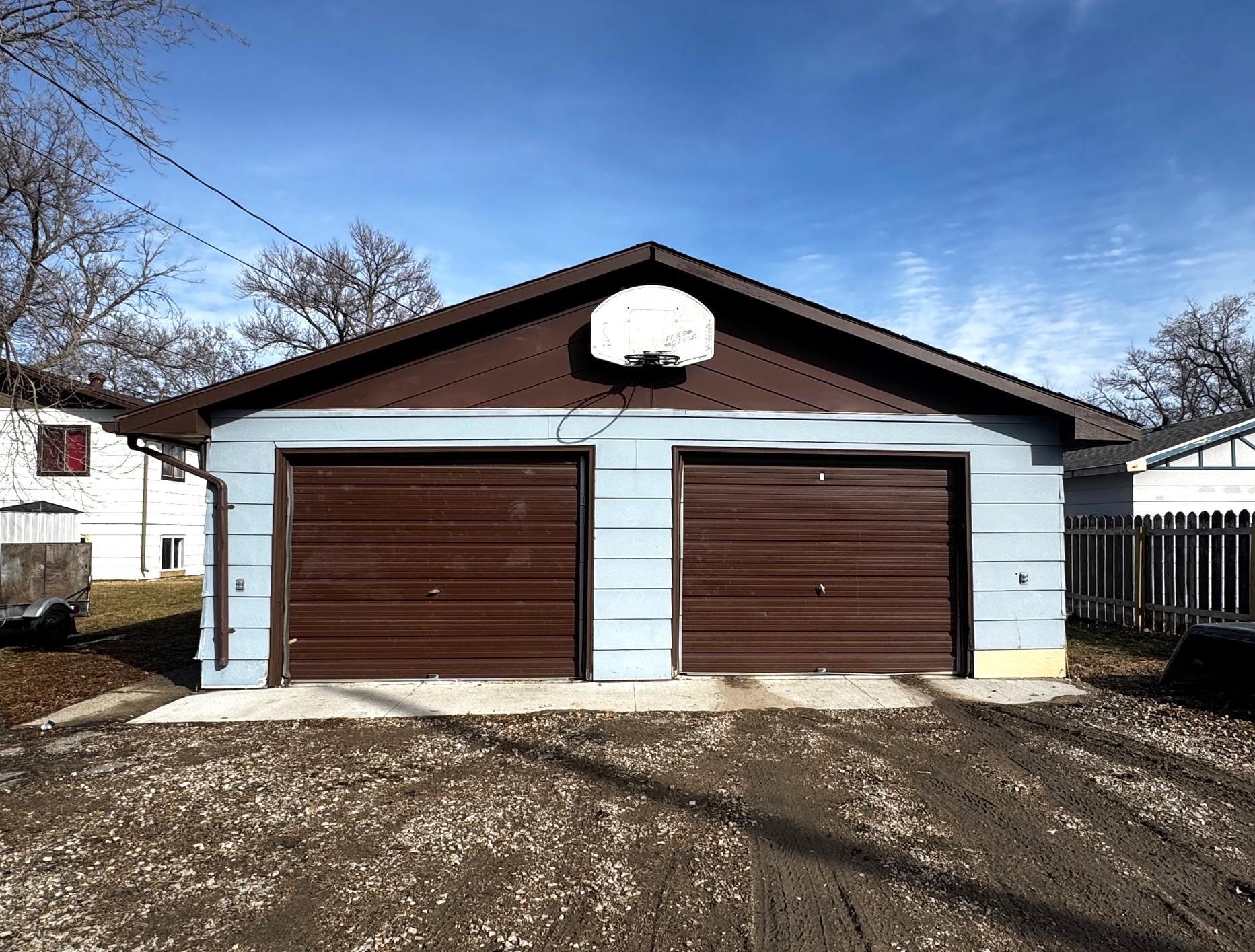 305-307 S 23rd Street S, Fargo ND 58103 - Photo 3 of 26