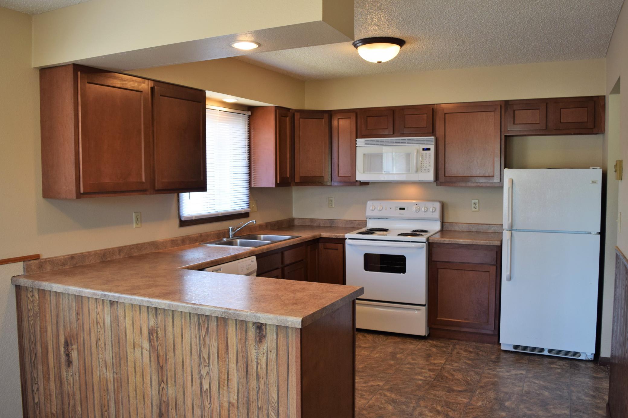 305-307 S 23rd Street S, Fargo ND 58103 - Photo 4 of 26