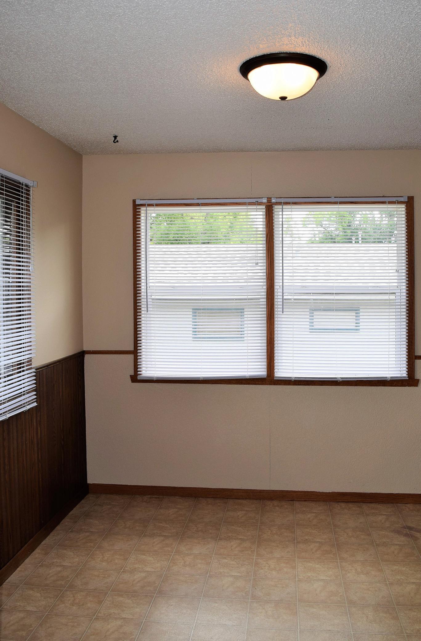 305-307 S 23rd Street S, Fargo ND 58103 - Photo 9 of 26