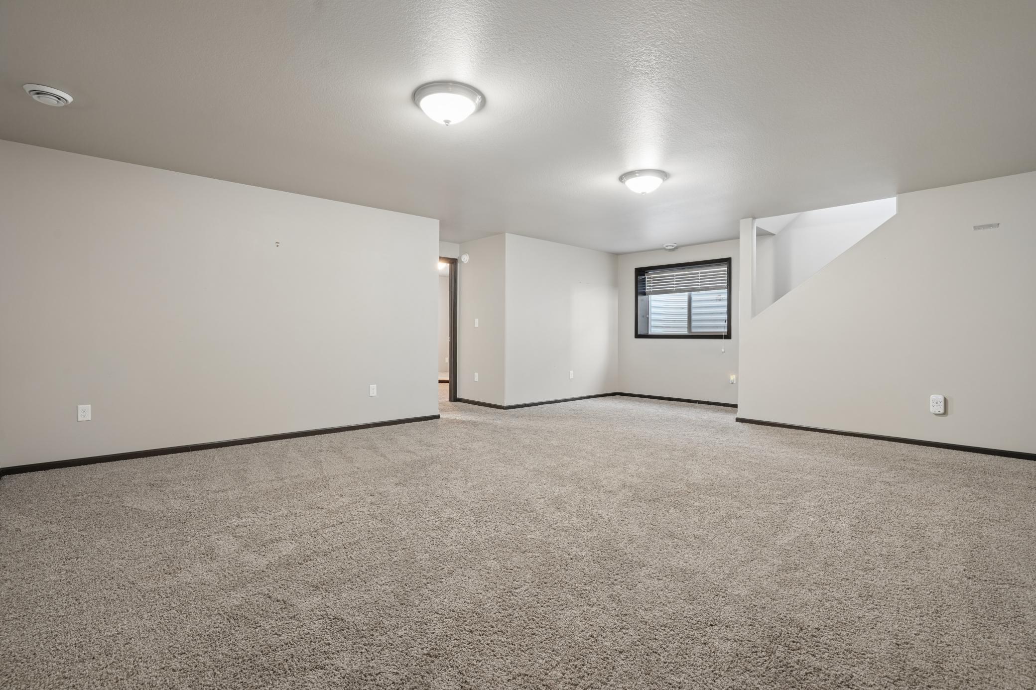 2015 single family home for sale at 5594 Justice Drive S in Fargo, ND — 4 bed, 2 bath (photo 15 of 25)