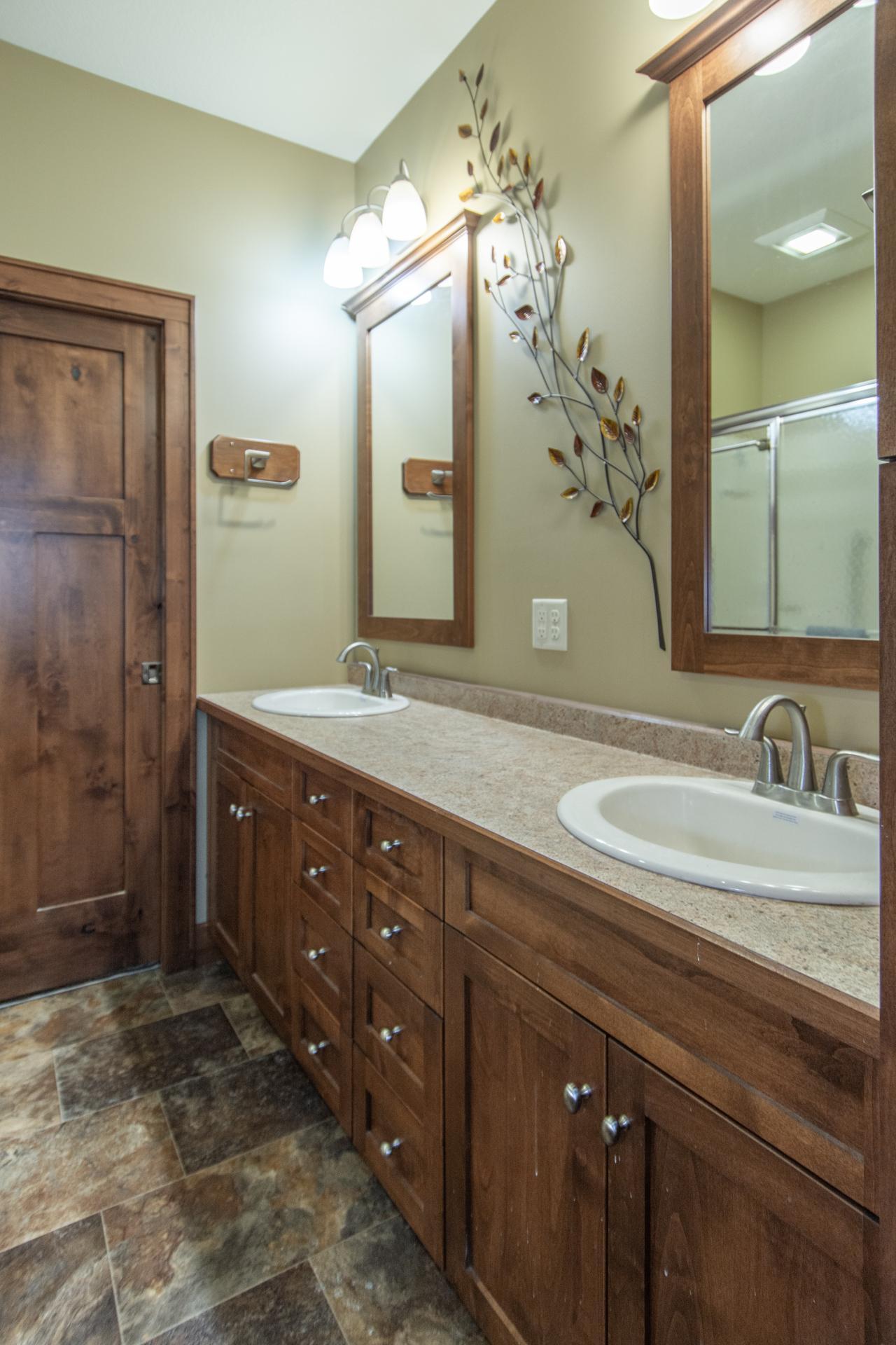 2004 twin home for sale at 12762 Vintage Circle in Staples, MN — 3 bed, 2 bath (photo 20 of 38)