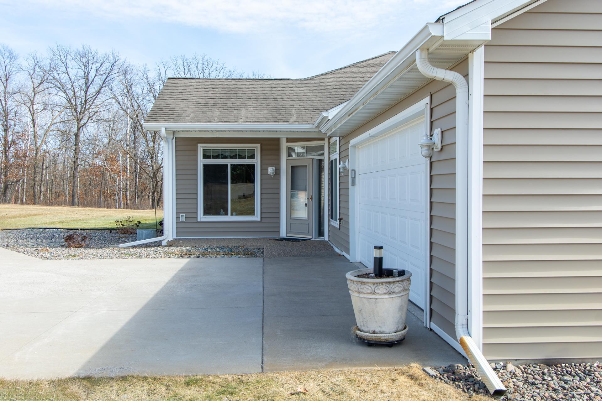 2004 twin home for sale at 12762 Vintage Circle in Staples, MN — 3 bed, 2 bath (photo 35 of 38)