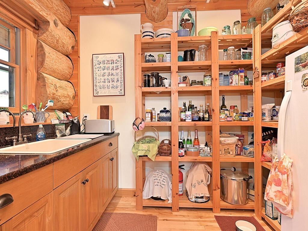 2006 single family home for sale at 26411 Old Bridge Road in Grand Rapids, MN — 4 bed, 3 bath (photo 8 of 29)