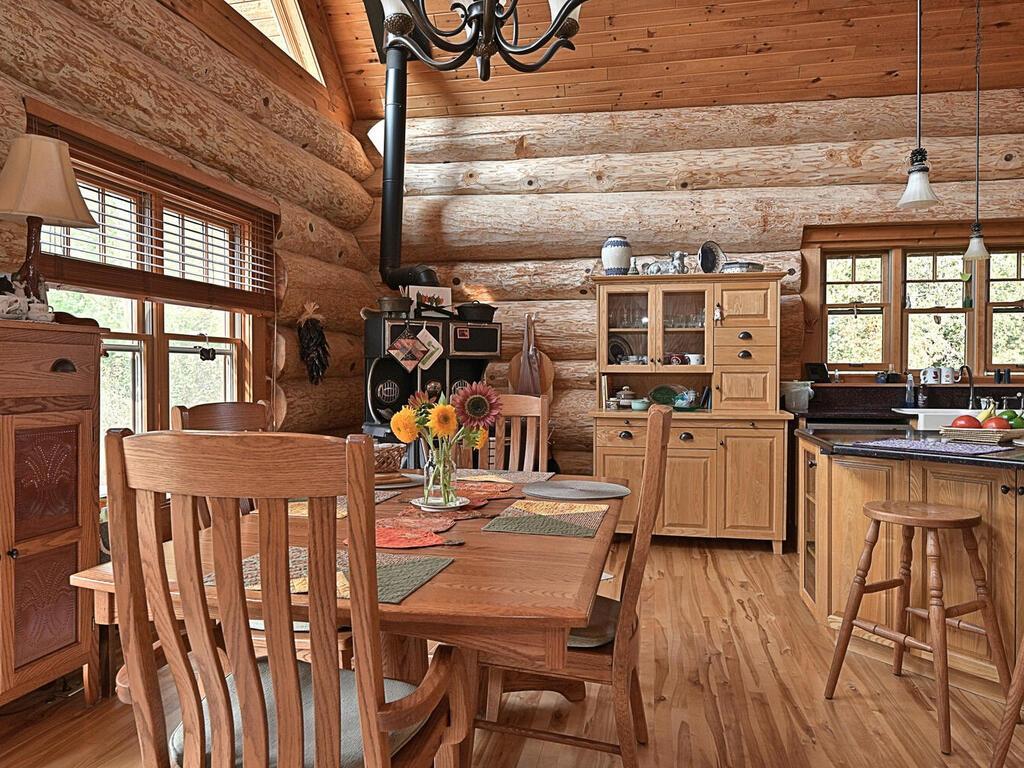 2006 single family home for sale at 26411 Old Bridge Road in Grand Rapids, MN — 4 bed, 3 bath (photo 9 of 29)