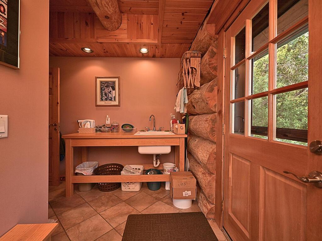 2006 single family home for sale at 26411 Old Bridge Road in Grand Rapids, MN — 4 bed, 3 bath (photo 12 of 29)