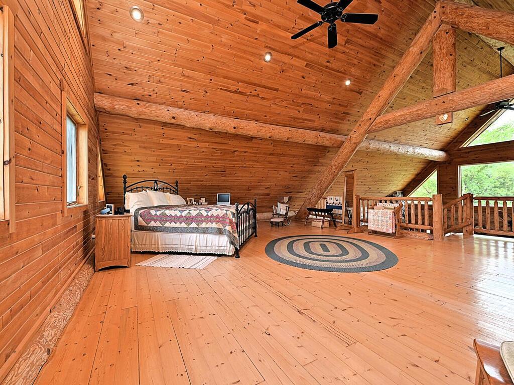 2006 single family home for sale at 26411 Old Bridge Road in Grand Rapids, MN — 4 bed, 3 bath (photo 13 of 29)