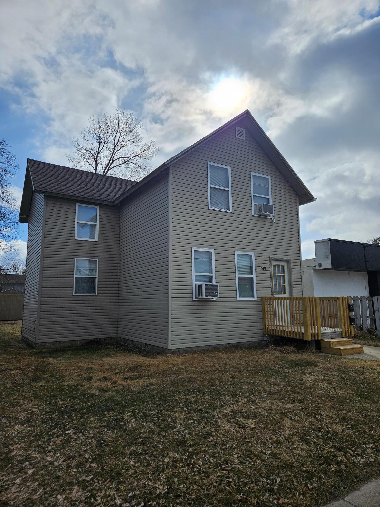 1888 duplex for sale at 519 S 9th Street in Brainerd, MN — 3 bed, 2 bath (photo 4 of 27)