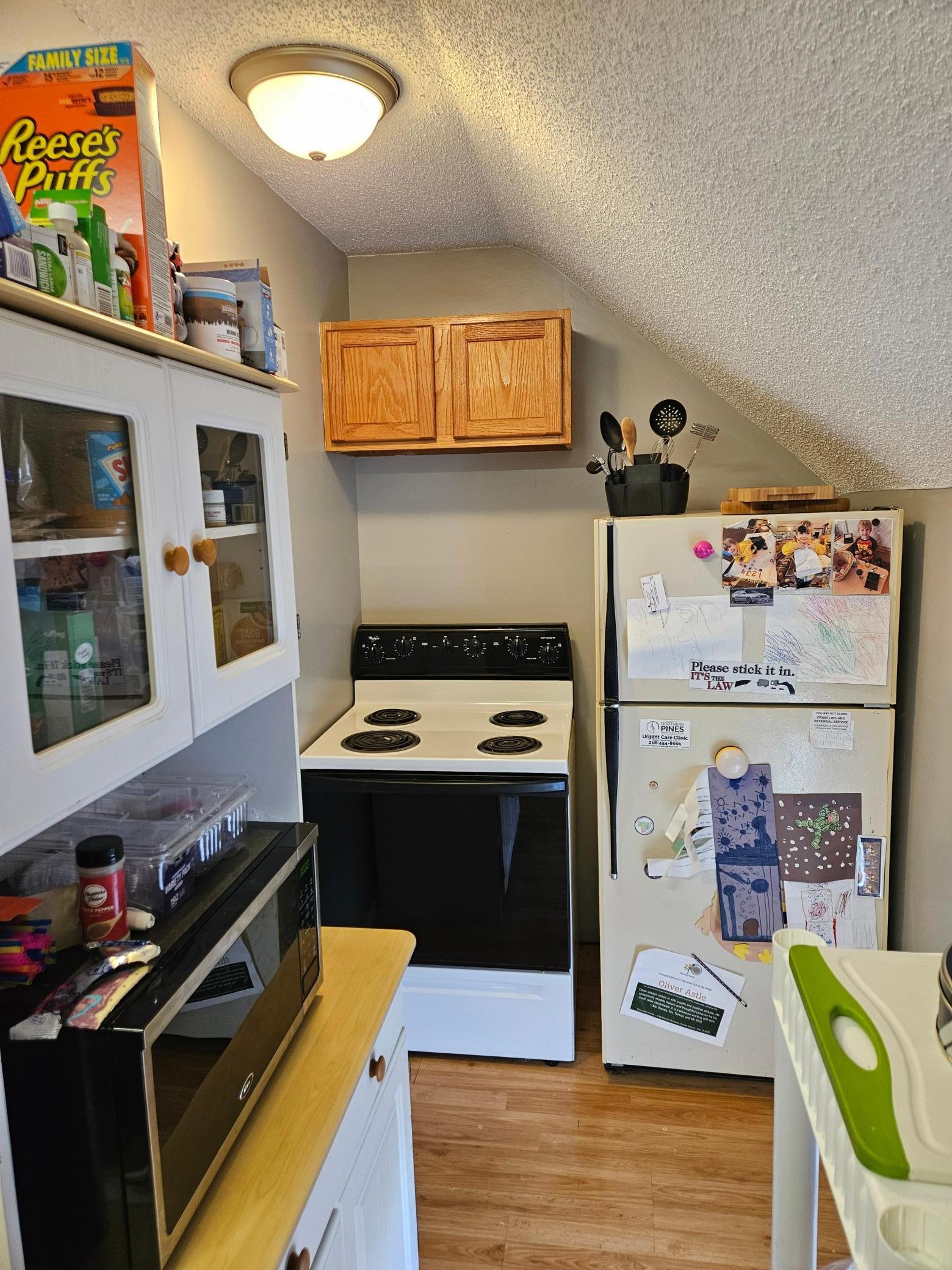 1888 duplex for sale at 519 S 9th Street in Brainerd, MN — 3 bed, 2 bath (photo 7 of 27)