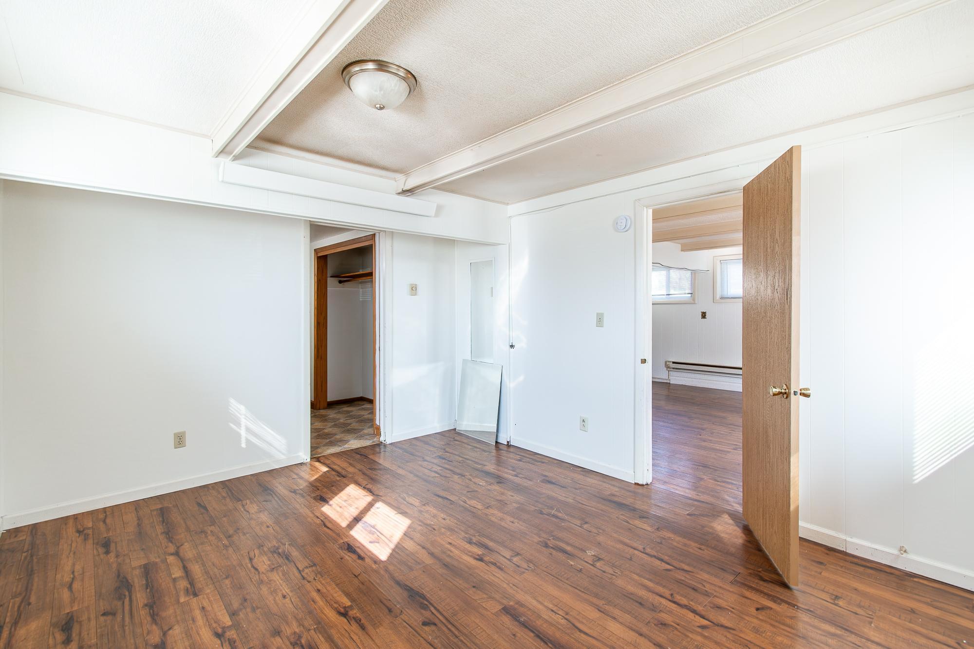 1962 triplex for sale at 1406 24th Avenue S in Moorhead, MN — 5 bed, 4 bath (photo 14 of 29)