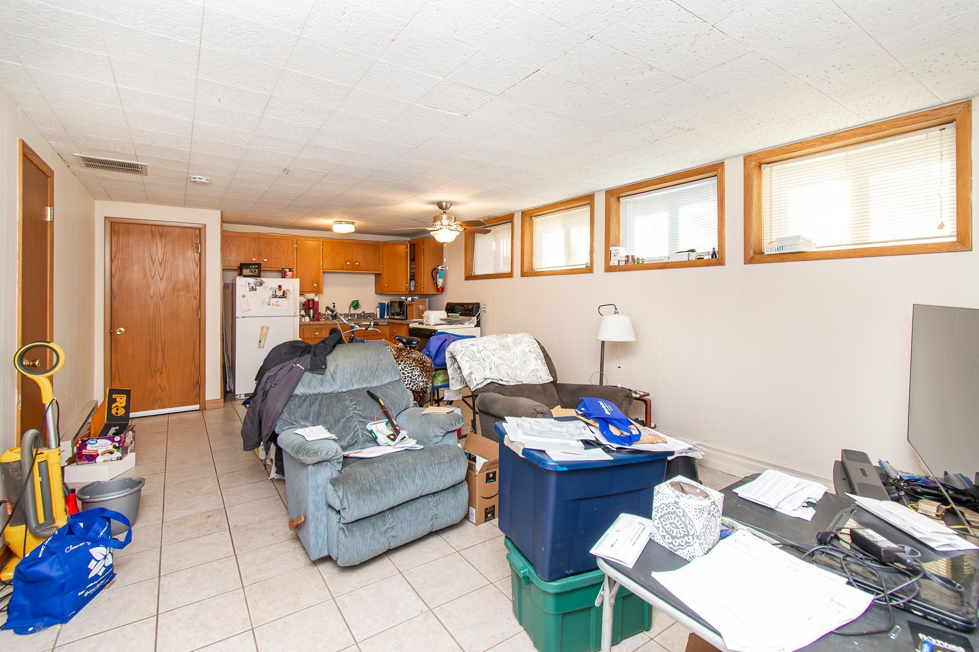 1962 triplex for sale at 1406 24th Avenue S in Moorhead, MN — 5 bed, 4 bath (photo 19 of 29)