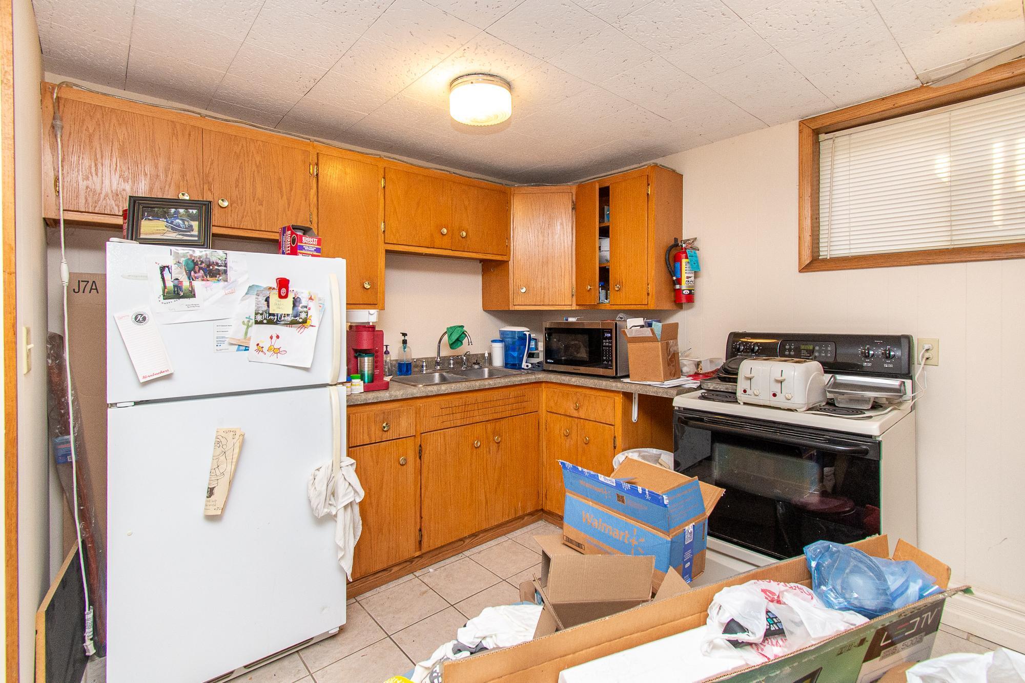 1962 triplex for sale at 1406 24th Avenue S in Moorhead, MN — 5 bed, 4 bath (photo 20 of 29)