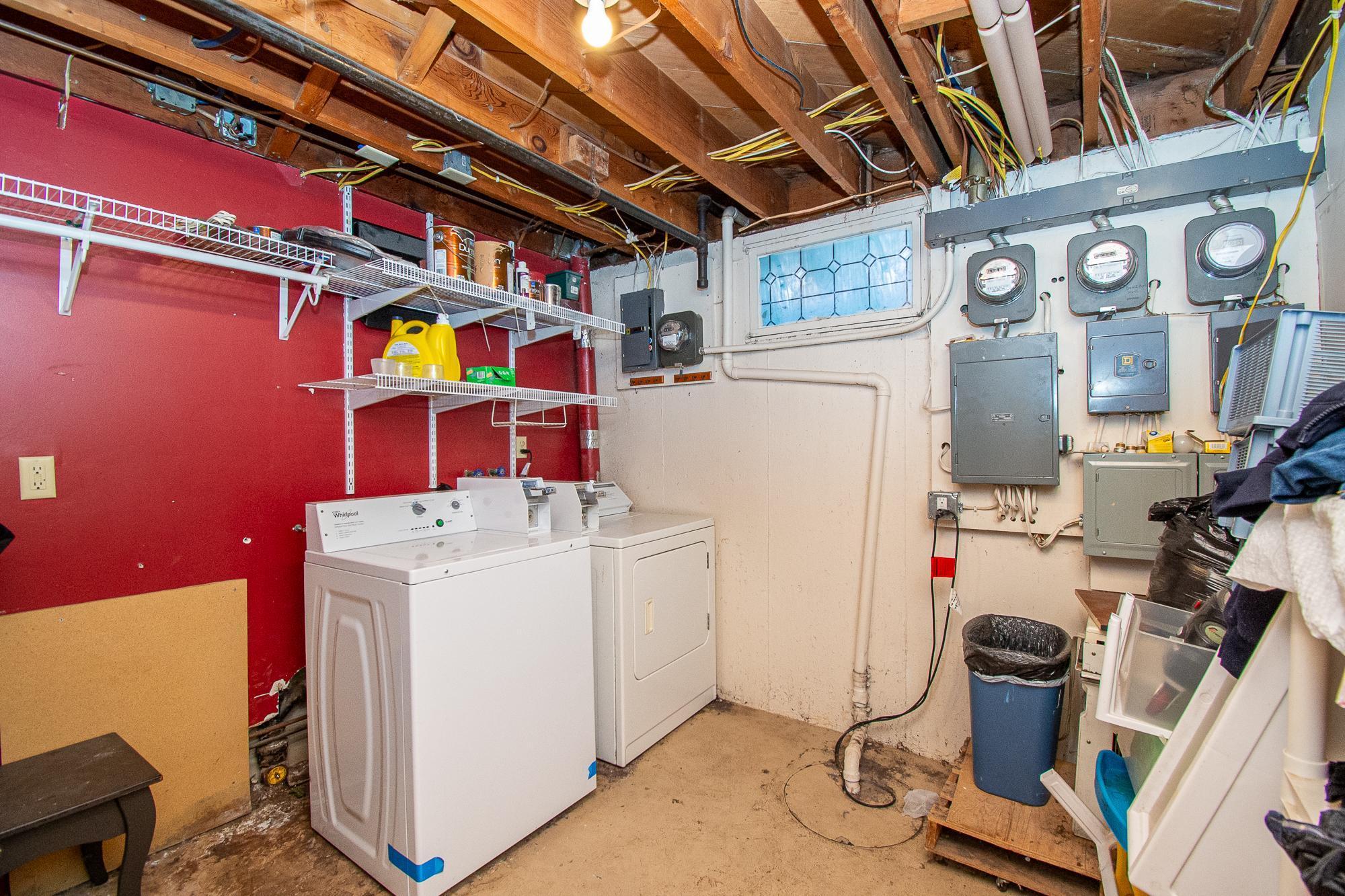 1962 triplex for sale at 1406 24th Avenue S in Moorhead, MN — 5 bed, 4 bath (photo 23 of 29)