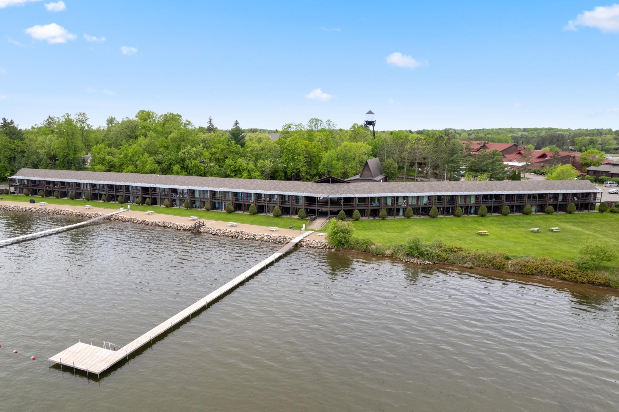 1964 condo for sale at 9201 Breezy Point Drive in Breezy Point, MN — 1 bed, 1 bath