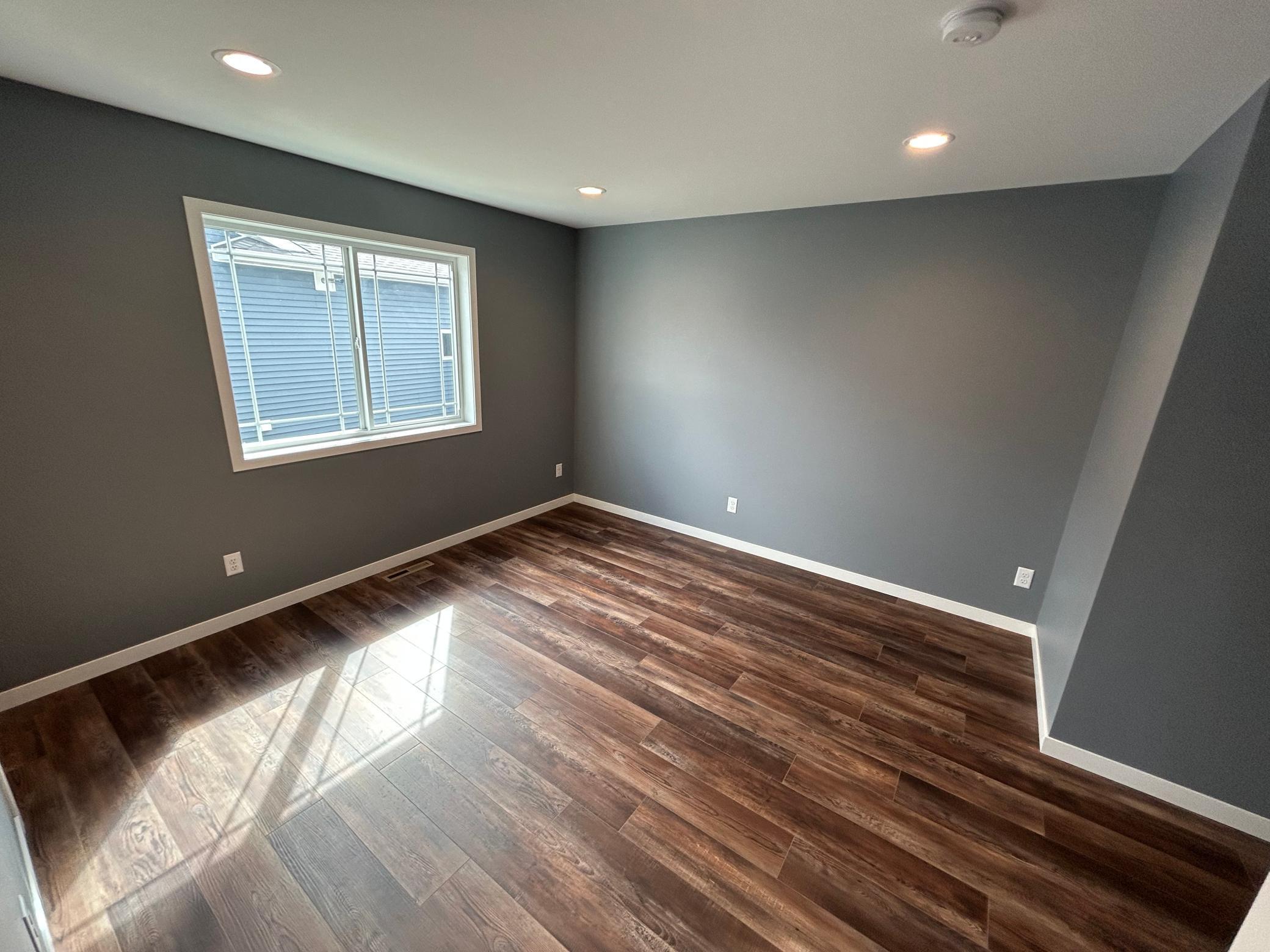 2022 single family home for sale at 2008 Nelson Drive in Thief River Falls, MN — 3 bed, 2 bath (photo 28 of 54)