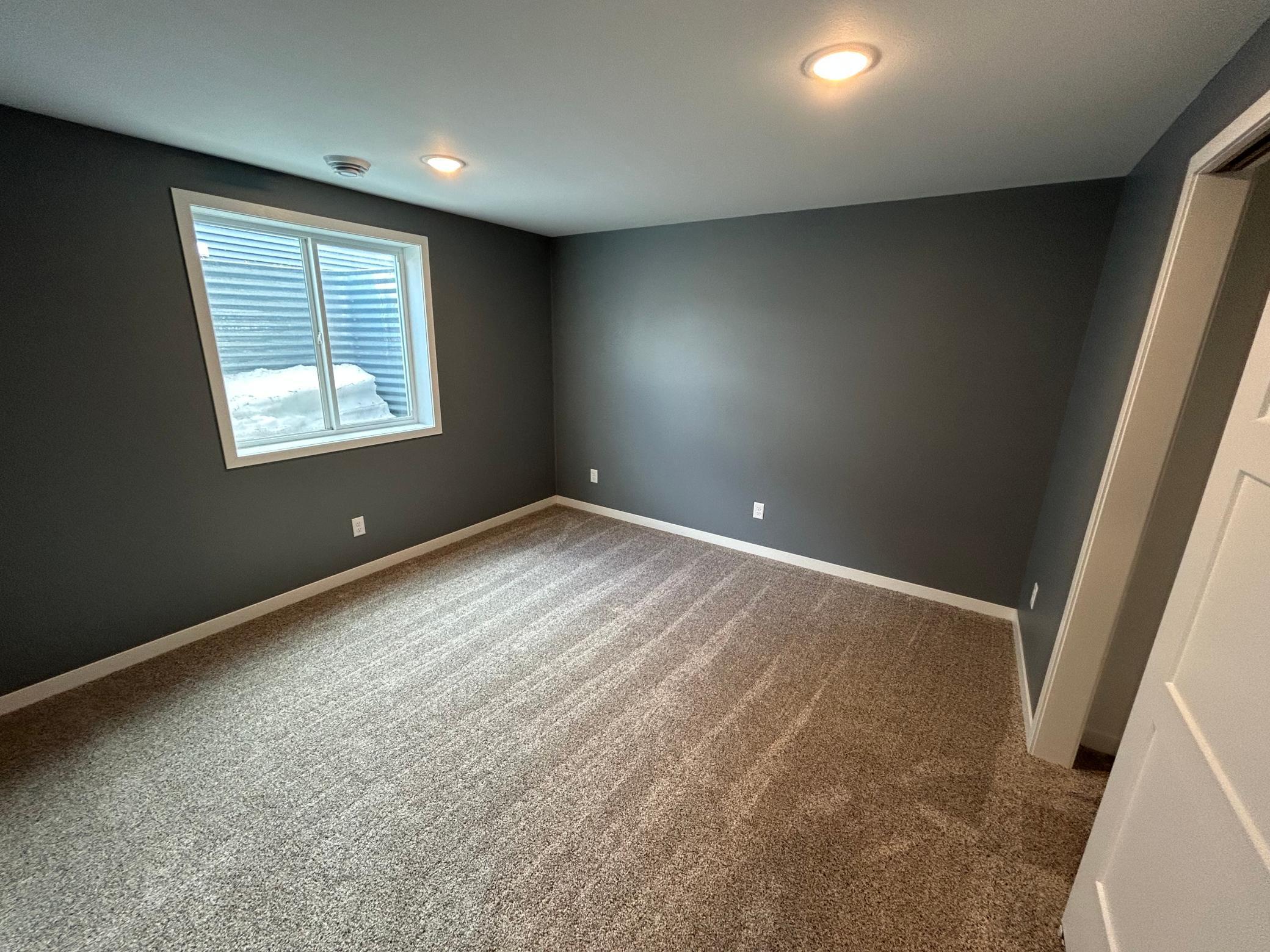2022 single family home for sale at 2008 Nelson Drive in Thief River Falls, MN — 3 bed, 2 bath (photo 41 of 54)