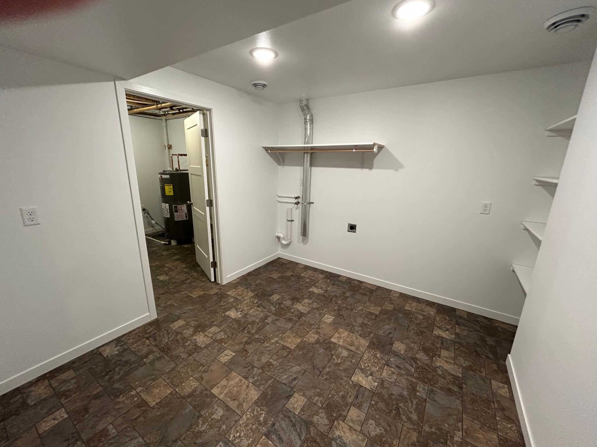 2022 single family home for sale at 2008 Nelson Drive in Thief River Falls, MN — 3 bed, 2 bath (photo 46 of 54)