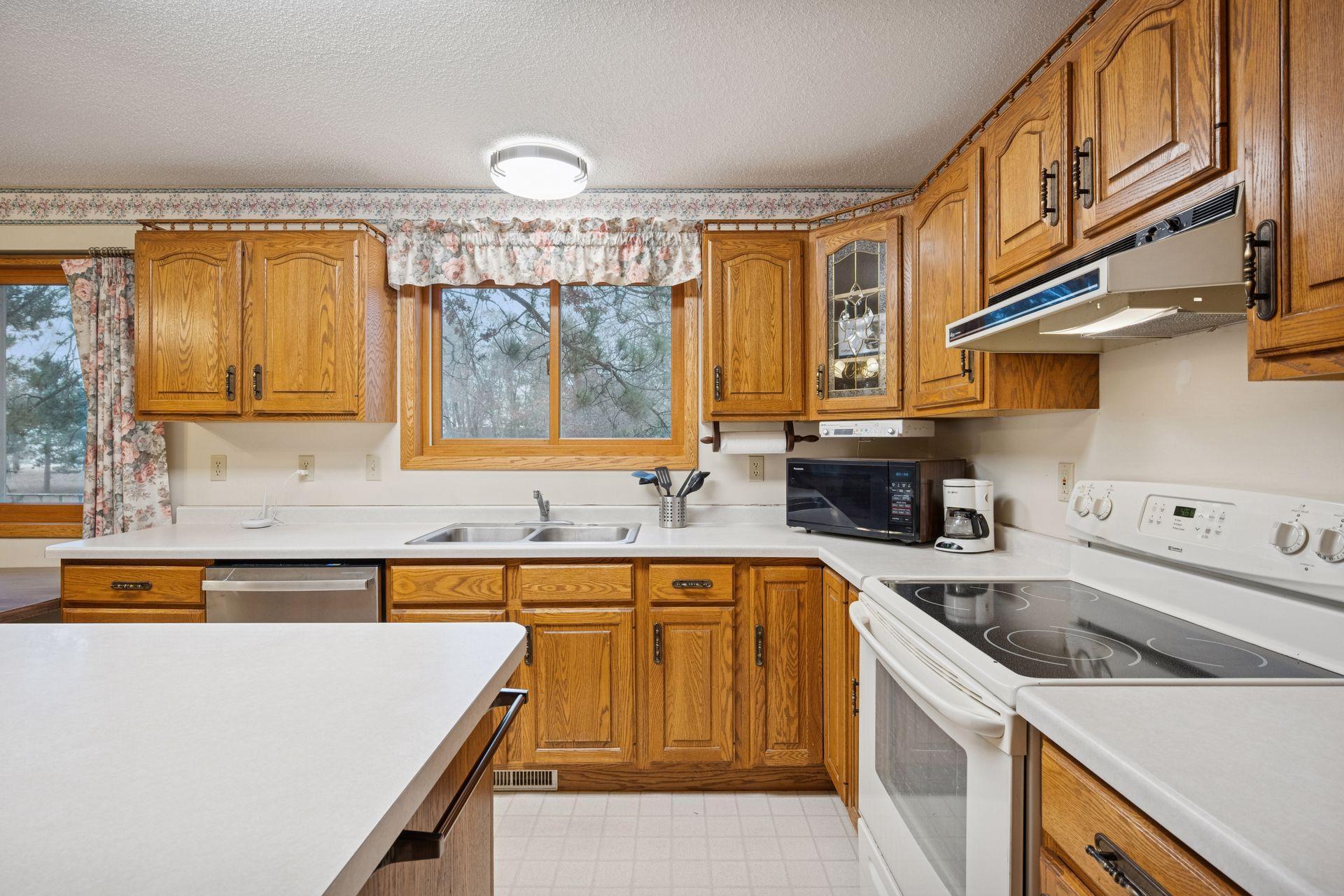 1994 single family home for sale at 12553 N Pelican Lane in Merrifield, MN — 2 bed, 2 bath (photo 12 of 48)