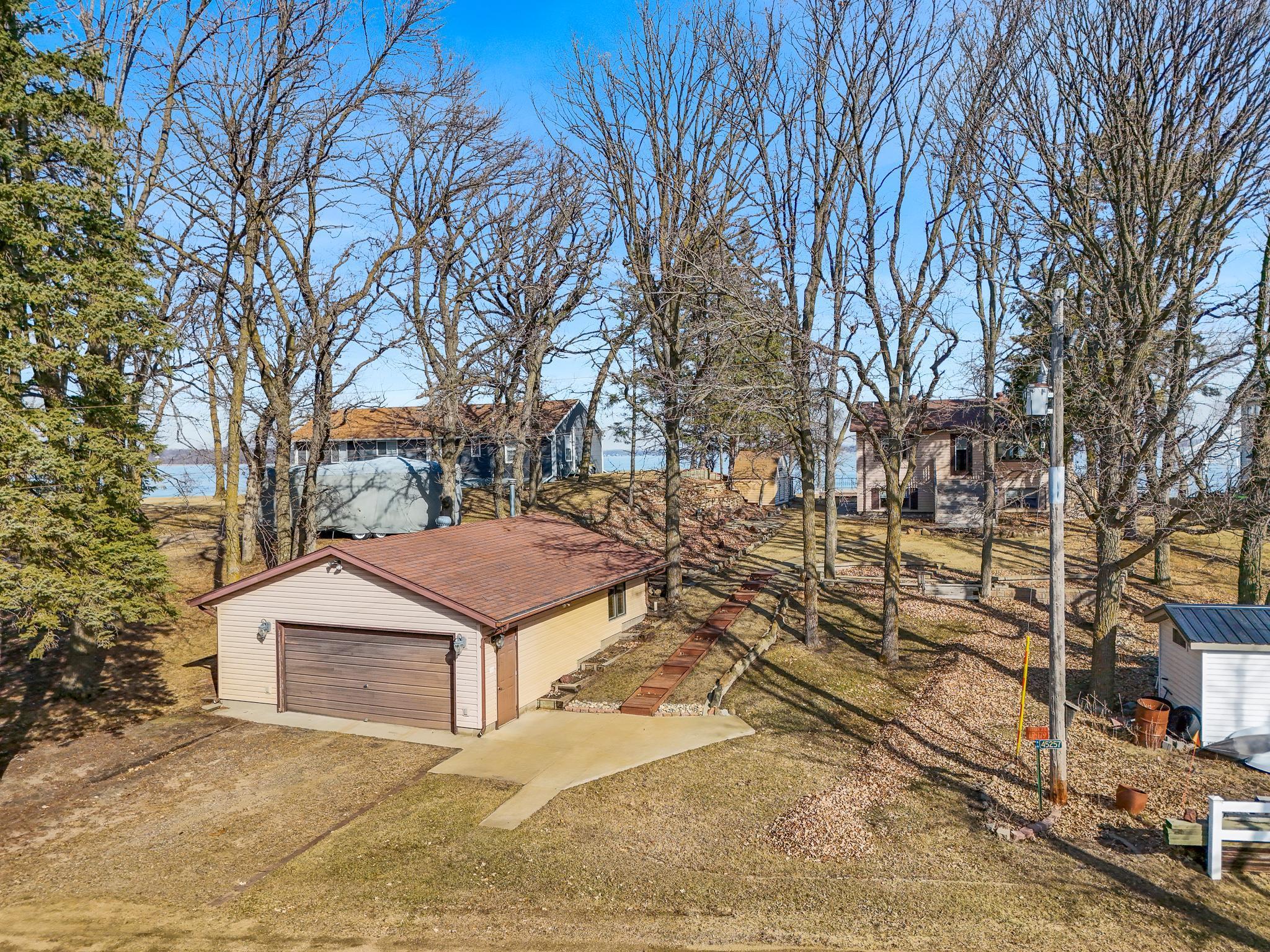 45257 Jack Pine Dr, Perham MN 56573 - Photo 6 of 48