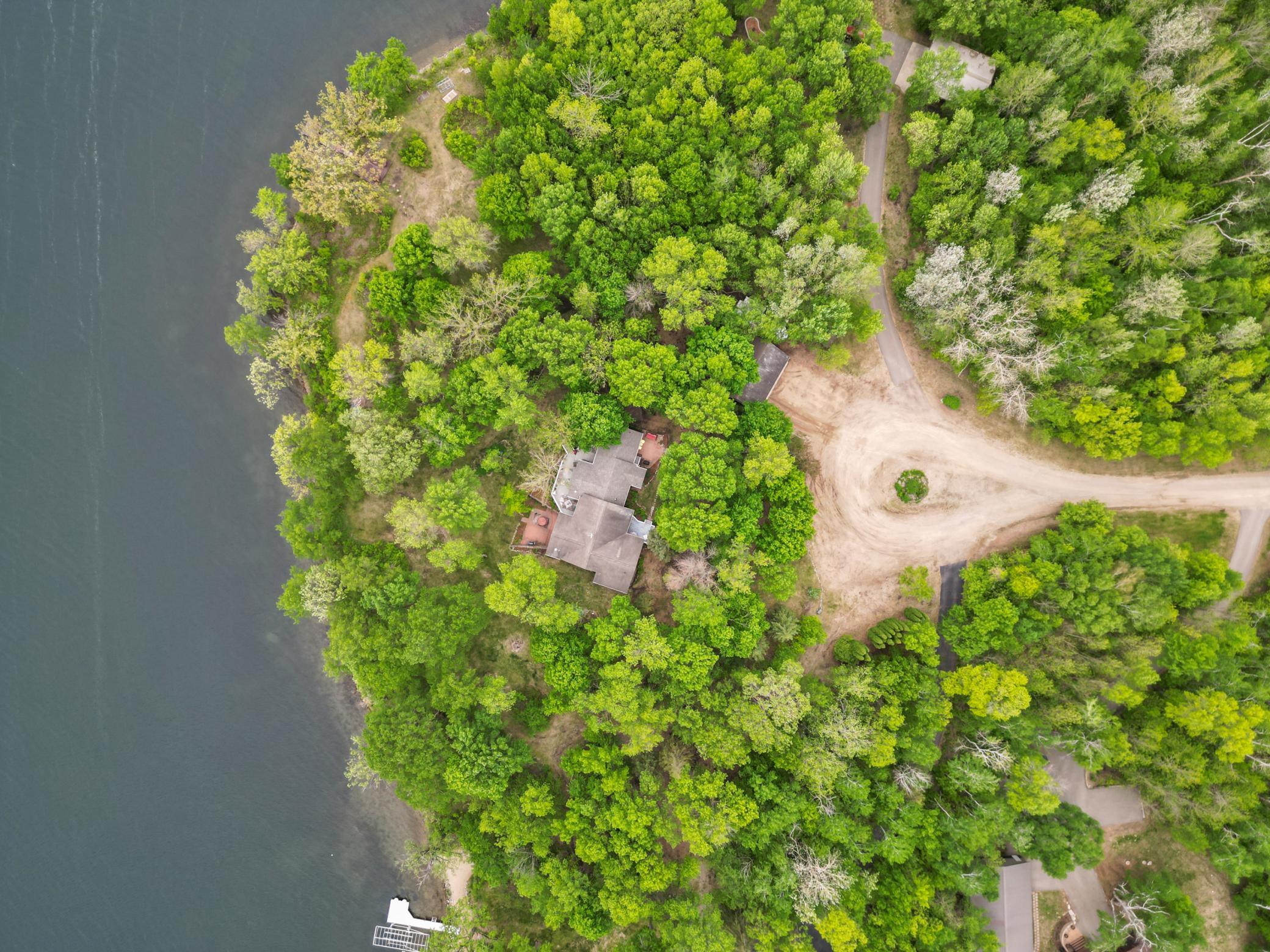 2001 single family home for sale at 32331 Loon Drive in Vergas, MN — 3 bed, 4 bath (photo 35 of 43)