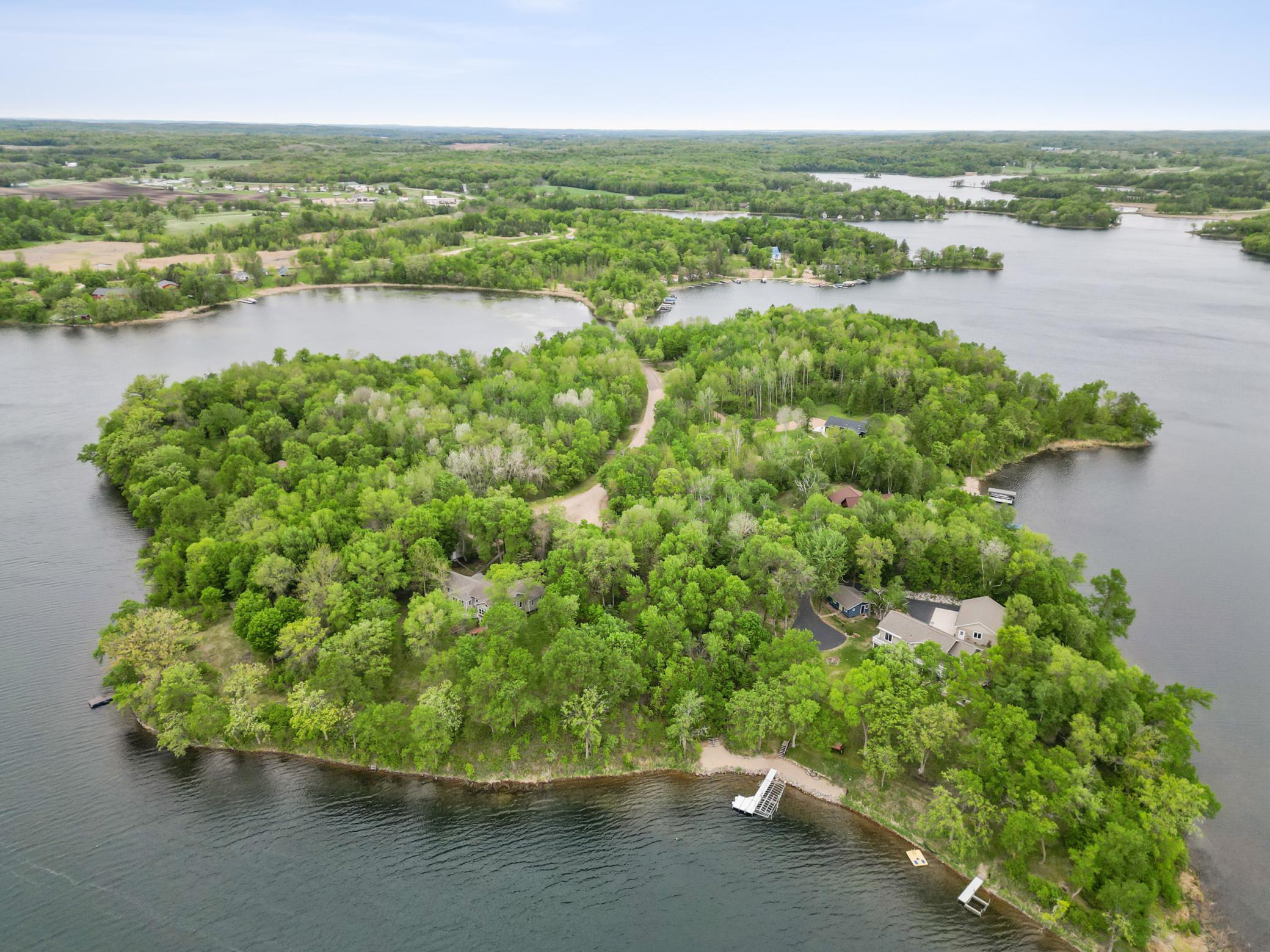 2001 single family home for sale at 32331 Loon Drive in Vergas, MN — 3 bed, 4 bath (photo 37 of 43)