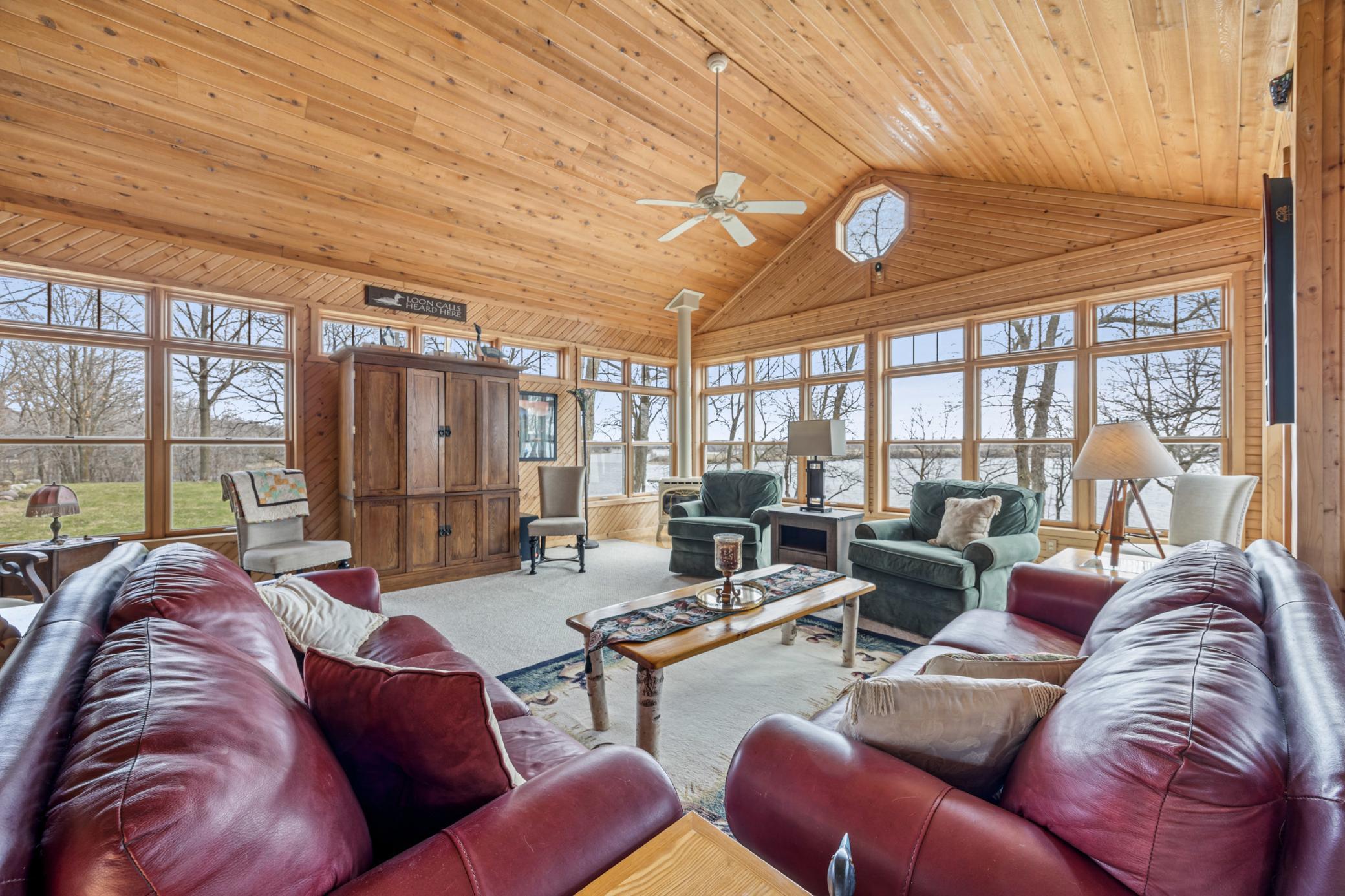 2001 single family home for sale at 32331 Loon Drive in Vergas, MN — 3 bed, 4 bath (photo 8 of 43)