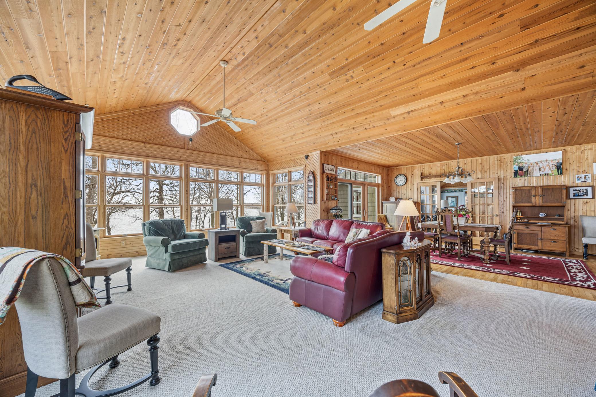 2001 single family home for sale at 32331 Loon Drive in Vergas, MN — 3 bed, 4 bath (photo 9 of 43)