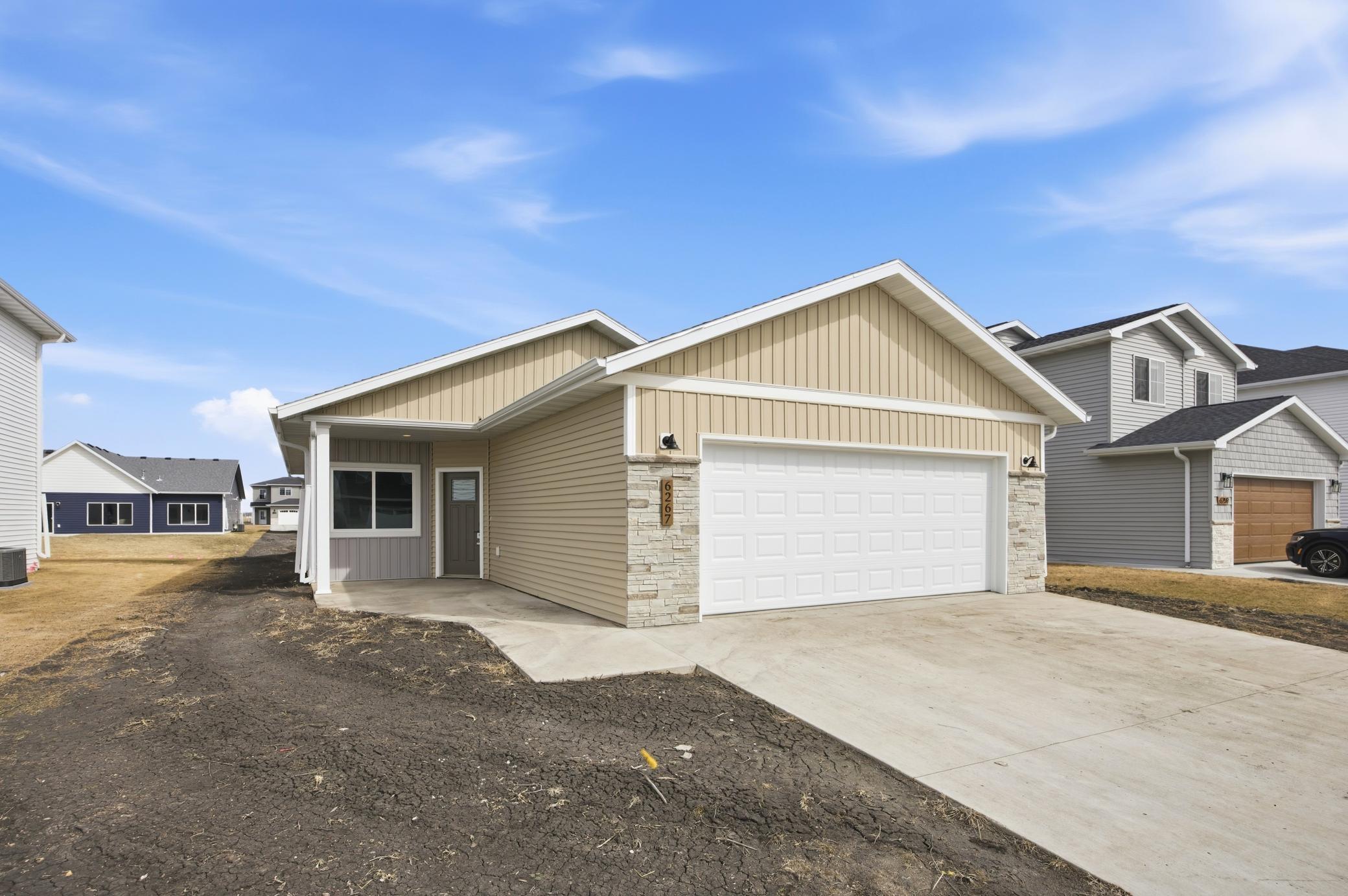 6267 87 Avenue S, Horace ND 58047 - Photo 2 of 32