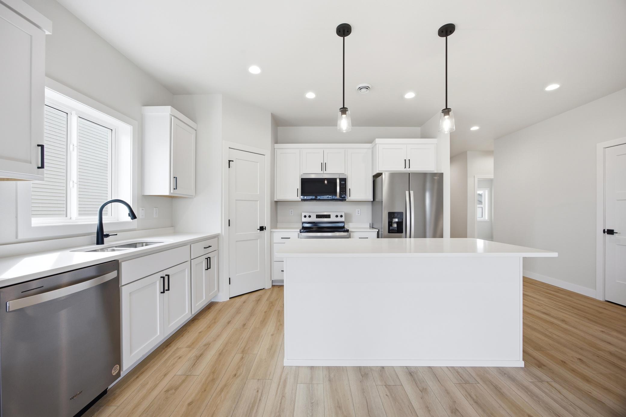 6267 87 Avenue S, Horace ND 58047 - Photo 13 of 32