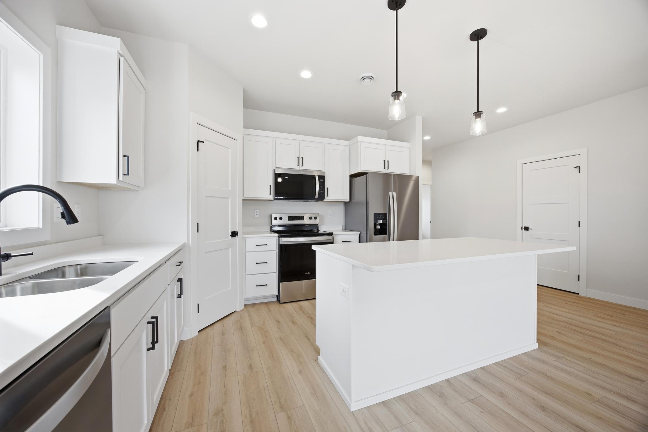 6267 87 Avenue S, Horace ND 58047 - Photo 14 of 32