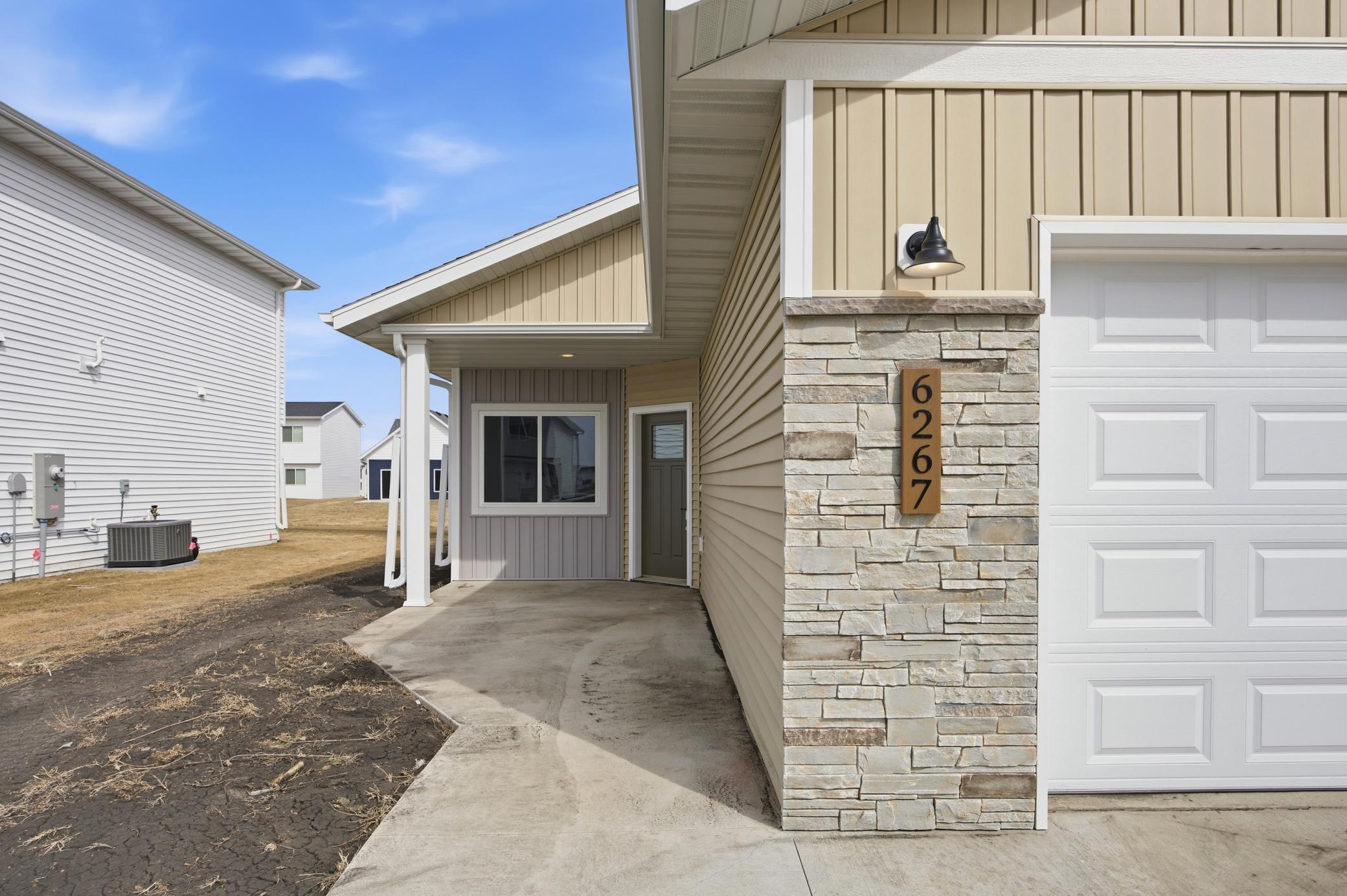 6267 87 Avenue S, Horace ND 58047 - Photo 3 of 32