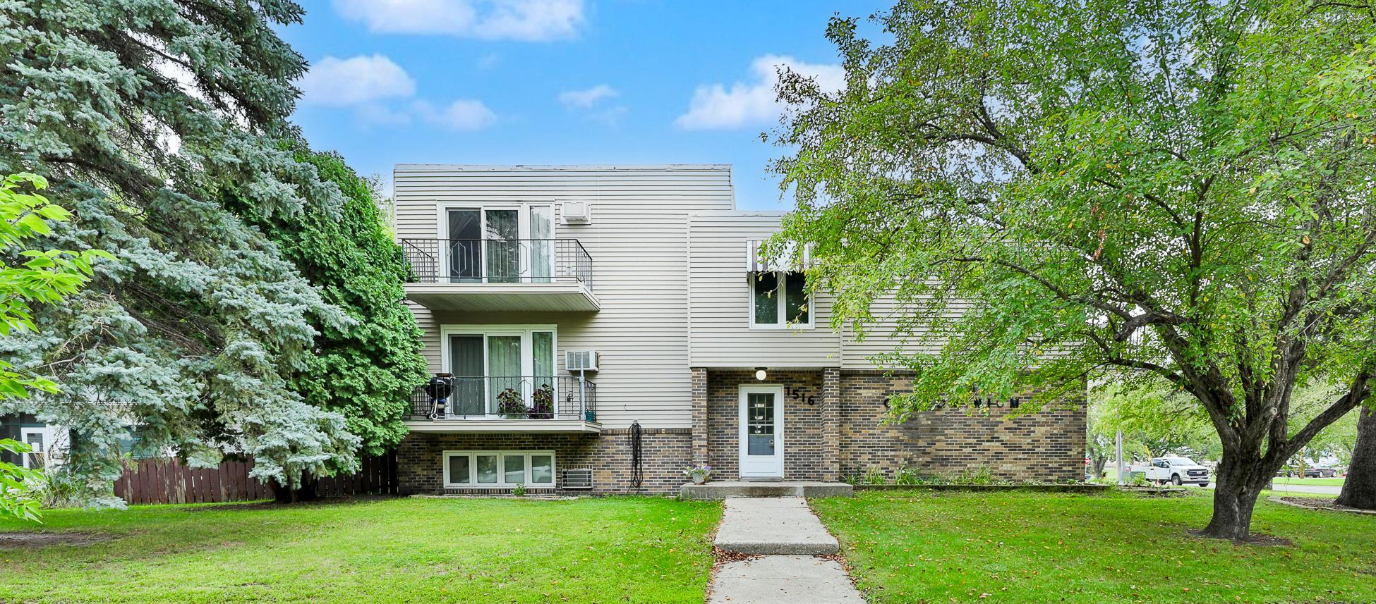 1970 condo for sale at 1516 19 1/2 Street S, Unit 6 in Moorhead, MN — 2 bed, 1 bath