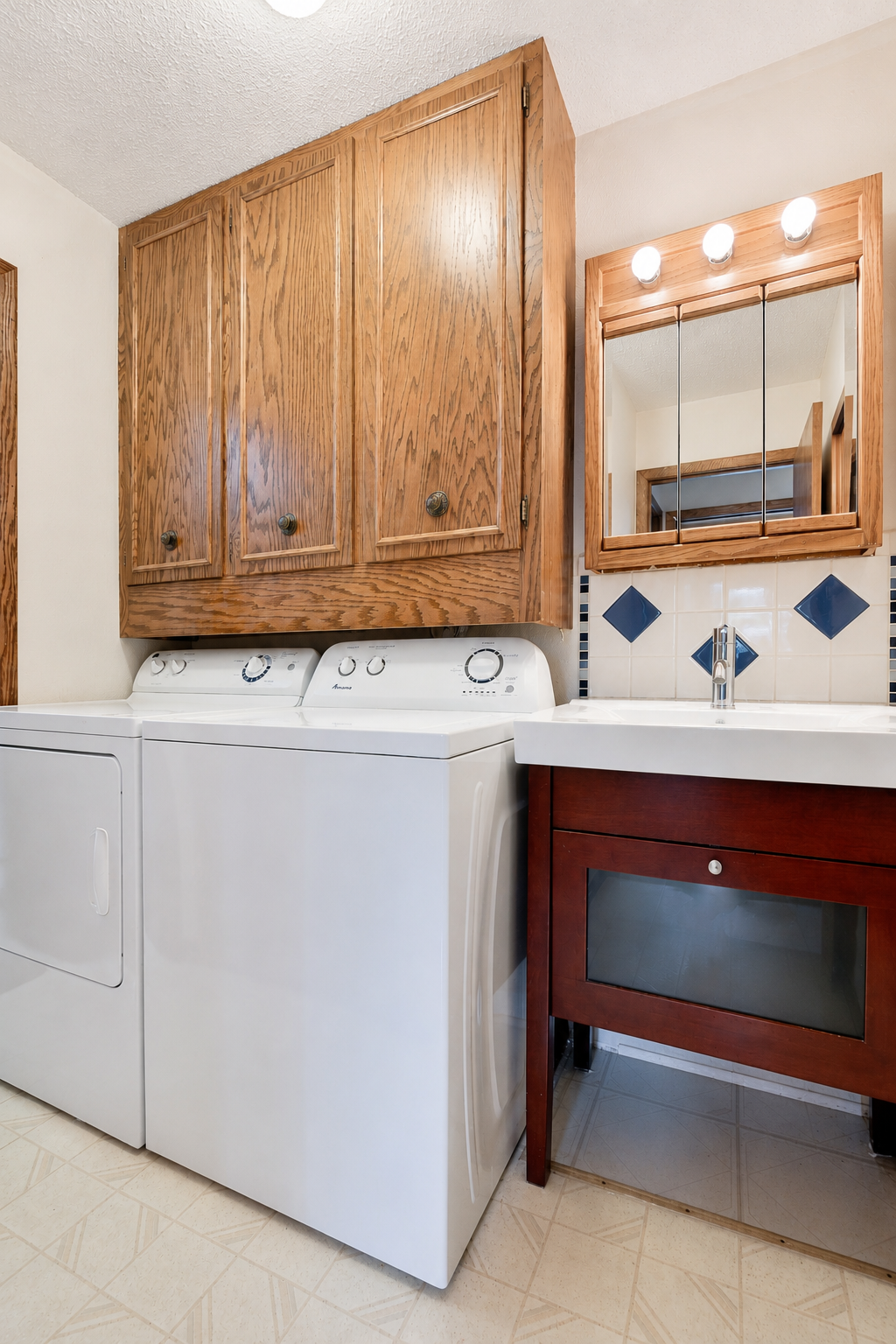 1970 condo for sale at 1516 19 1/2 Street S, Unit 6 in Moorhead, MN — 2 bed, 1 bath (photo 8 of 17)