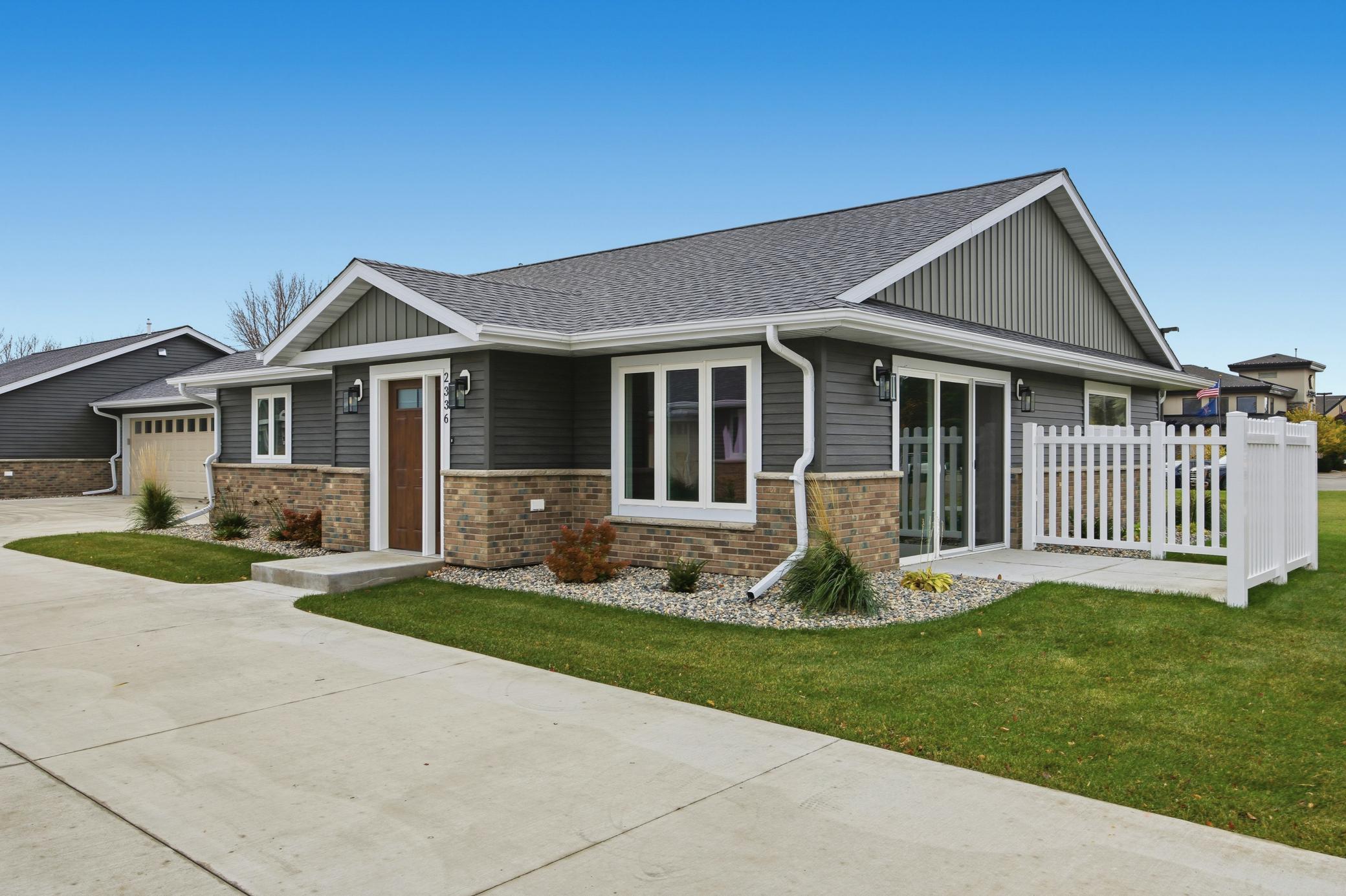 2336 30th Avenue S, Fargo ND 58104 - Photo 2 of 22