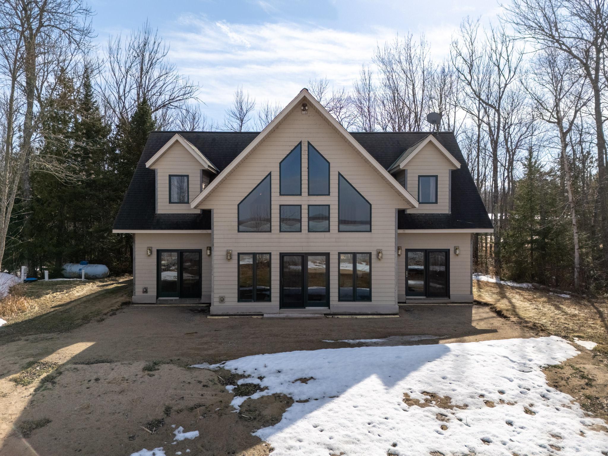 2006 single family home for sale at 10804 W Splithand Road in Grand Rapids, MN — 5 bed, 3 bath (photo 2 of 24)